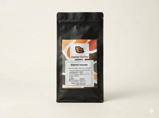 Blend house - 70% Chiapas lavado y 30% Michoacán natural.